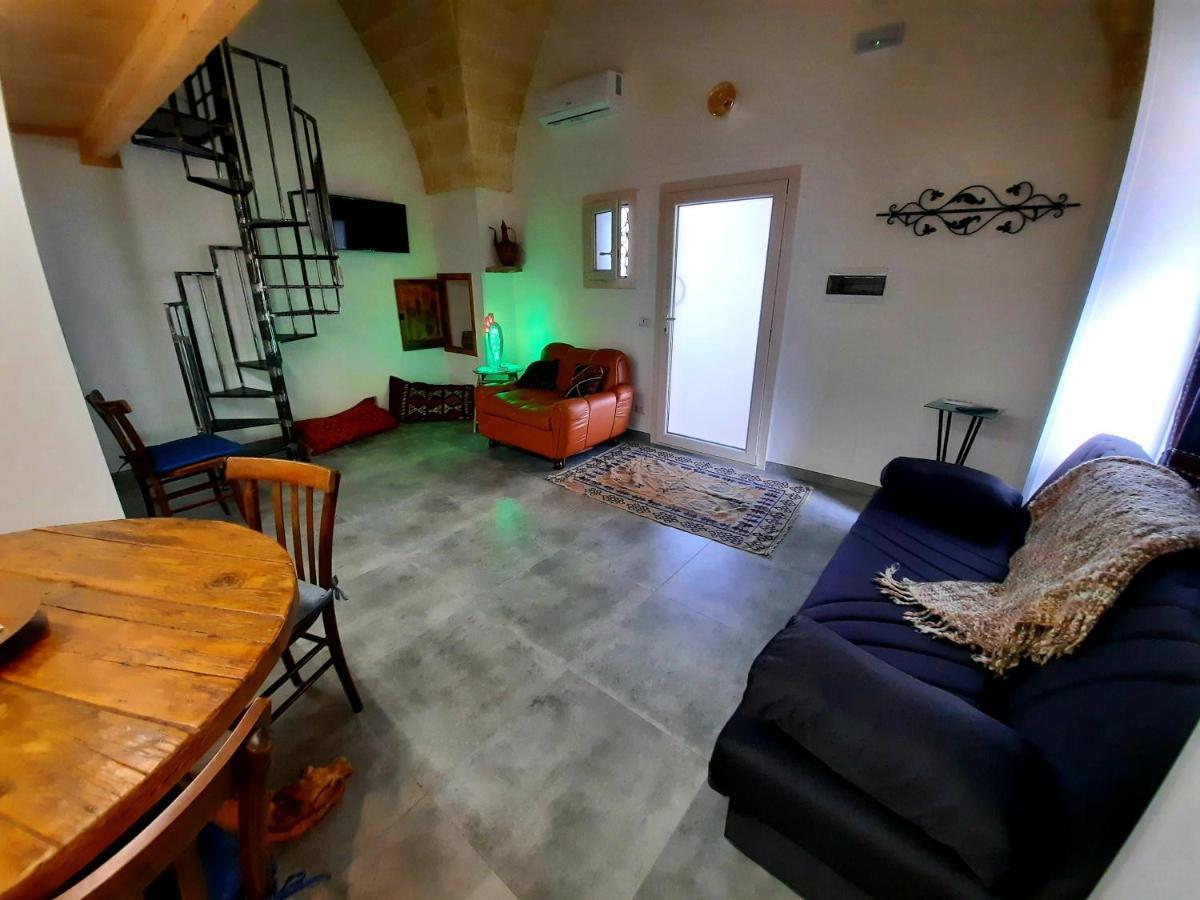 B&B La Vecchia Corte Copertino Exterior photo